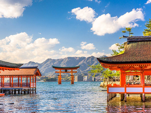Itsukushima Shrine (Miyajima) — 厳島神社